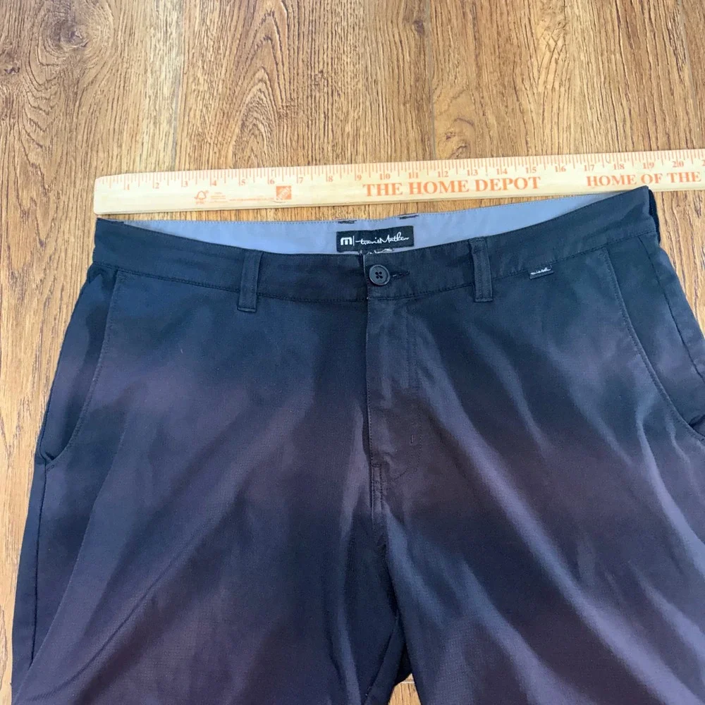 TravisMathew Mens Size 38 Black Golf Shorts Hybrid Flat‎ Front Flaws Read